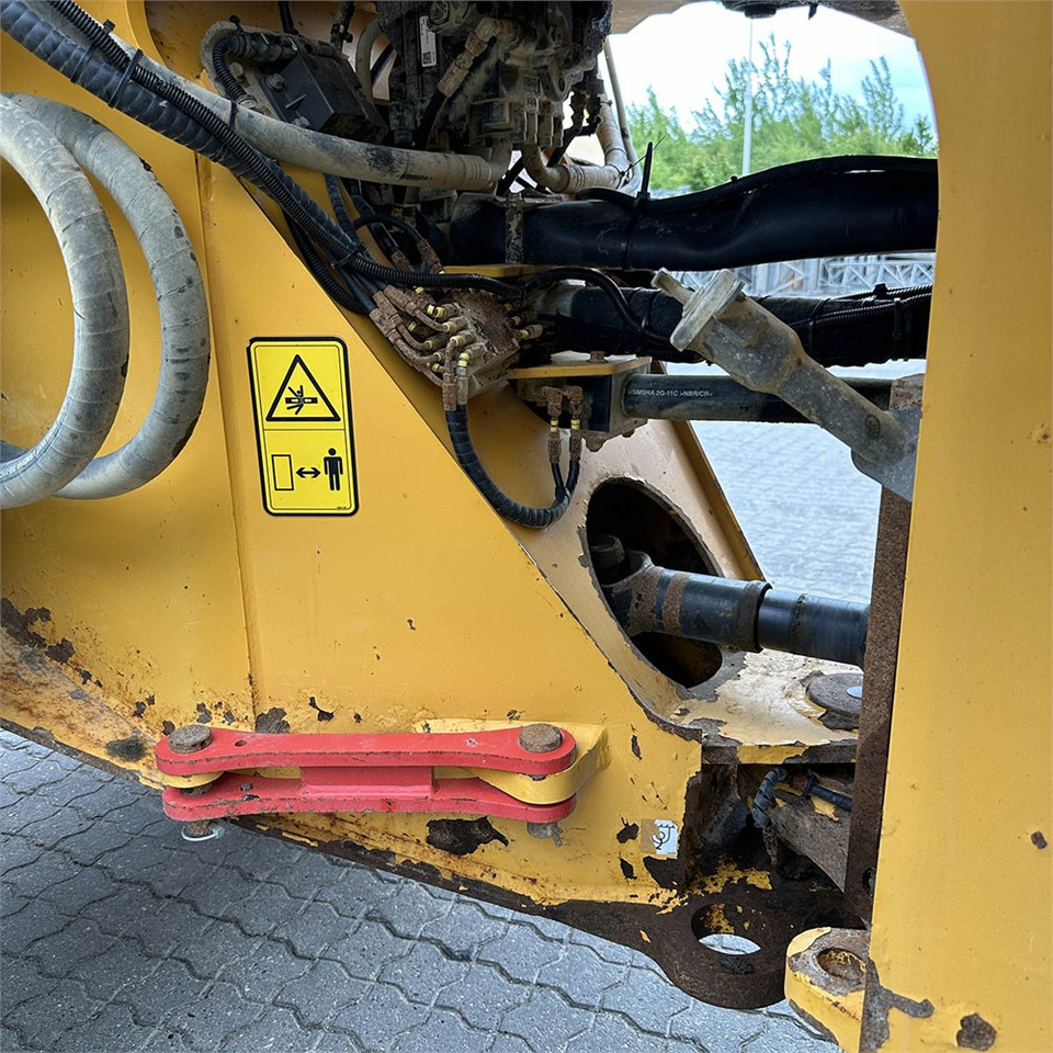اللودر بعجل Volvo L120 H: صورة 38