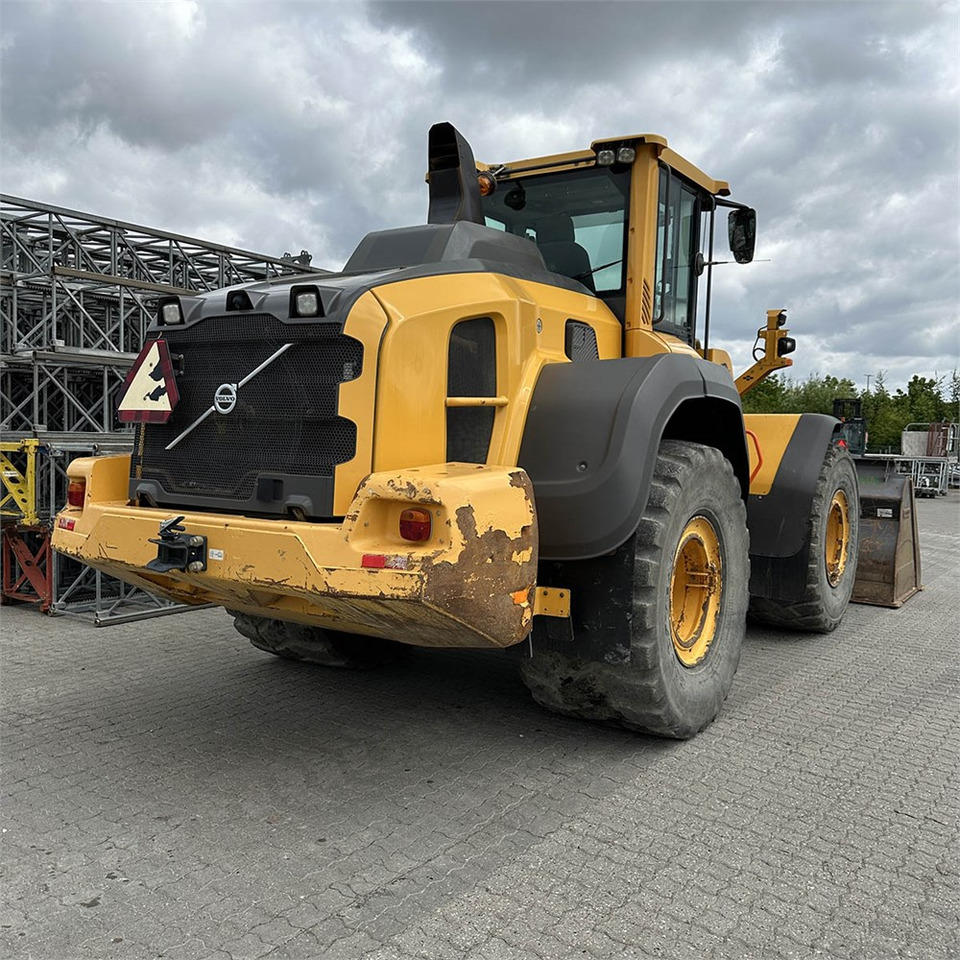 اللودر بعجل Volvo L120 H: صورة 7