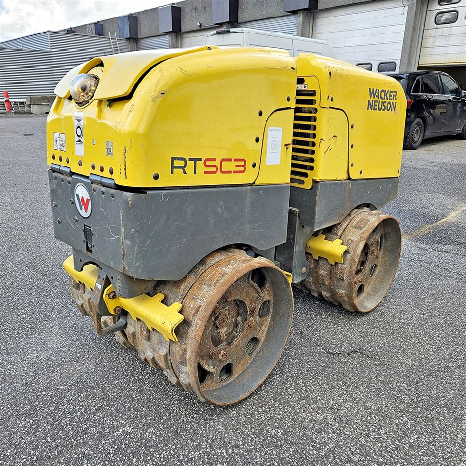 Wacker Neuson RT SC3 - مدحلة صغيرة: صورة 1 Wacker Neuson RT SC3 - مدحلة صغيرة: صورة 1