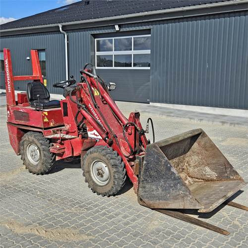 Weidemann 1030 D/P - اللودر بعجل: صورة 1 Weidemann 1030 D/P - اللودر بعجل: صورة 1