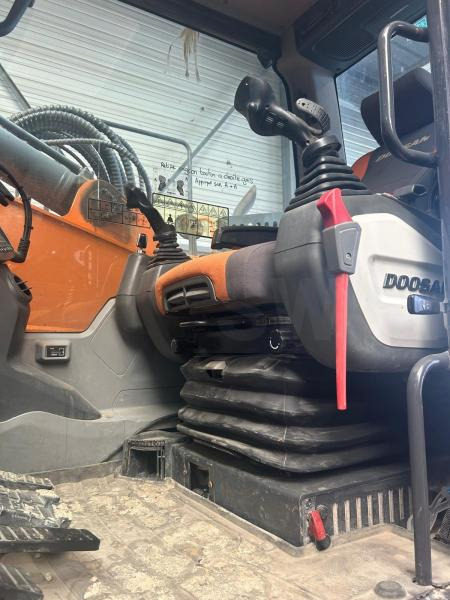 Doosan DX 235 LCR-5 - حفار زحاف: صورة 4 Doosan DX 235 LCR-5 - حفار زحاف: صورة 4