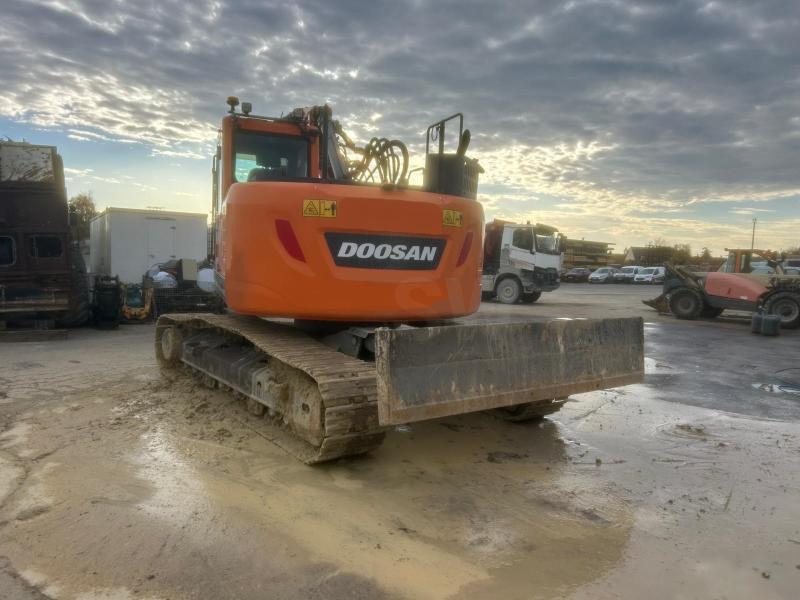 Doosan DX 235 LCR-5 - حفار زحاف: صورة 3 Doosan DX 235 LCR-5 - حفار زحاف: صورة 3