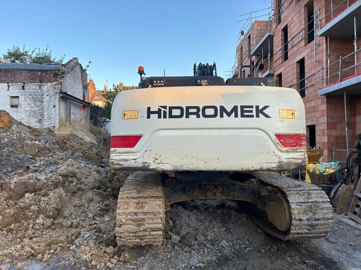 Hidromek HMK 220NLC-3 - حفار زحاف: صورة 3 Hidromek HMK 220NLC-3 - حفار زحاف: صورة 3