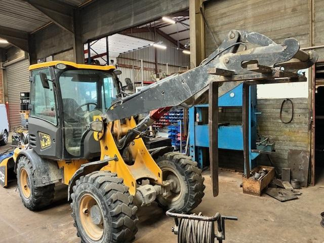 Jcb 406 - لودر مفصلي صغير: صورة 1 Jcb 406 - لودر مفصلي صغير: صورة 1