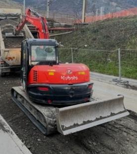 Kubota KX 080 - حفارة مُصَّغرة: صورة 4 Kubota KX 080 - حفارة مُصَّغرة: صورة 4