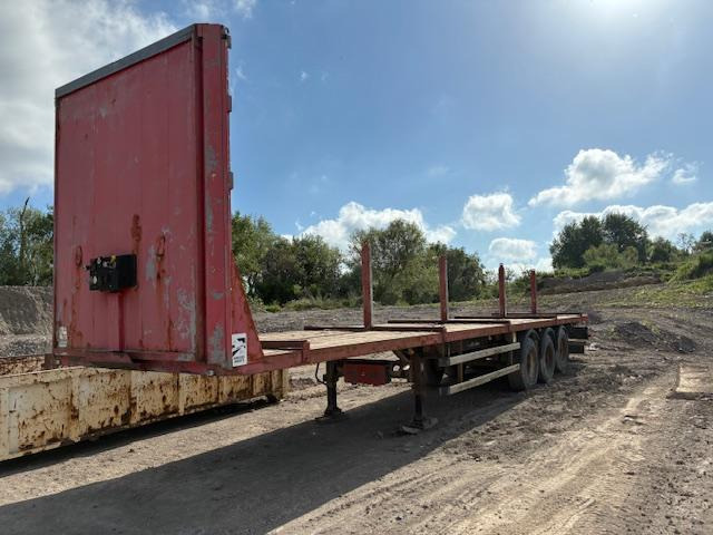 Lecitrailer SEMI PLATEAU 3 ESSIEUX - مقطورات مسطحة: صورة 1 Lecitrailer SEMI PLATEAU 3 ESSIEUX - مقطورات مسطحة: صورة 1