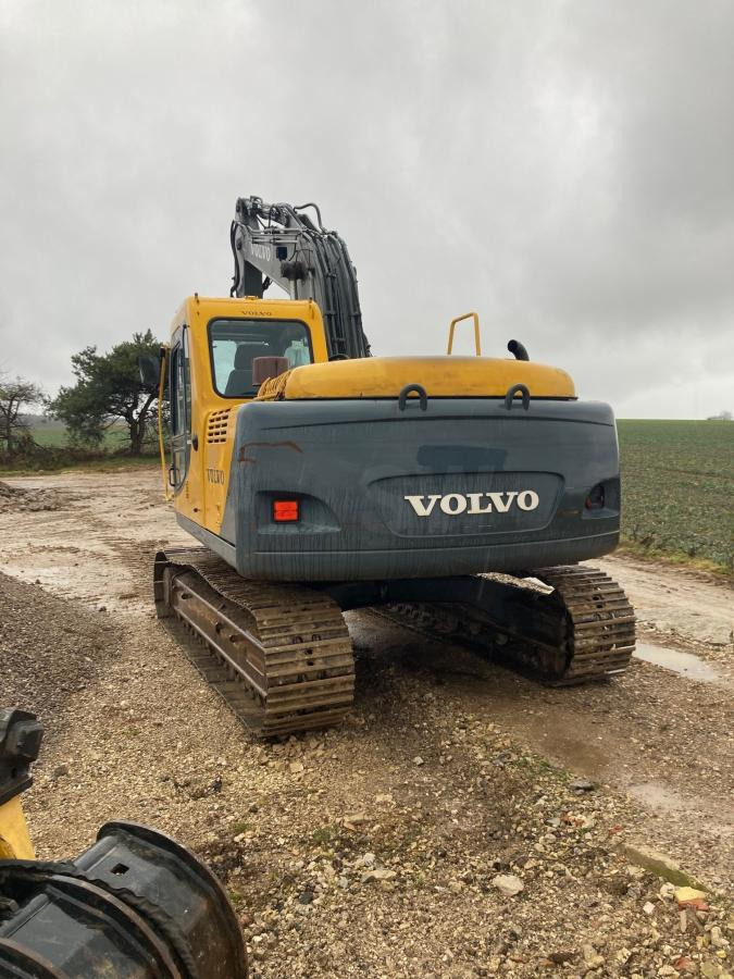 Volvo EC 140LC - حفار زحاف: صورة 3 Volvo EC 140LC - حفار زحاف: صورة 3