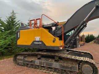 Volvo EC 300EL - حفار زحاف: صورة 4 Volvo EC 300EL - حفار زحاف: صورة 4