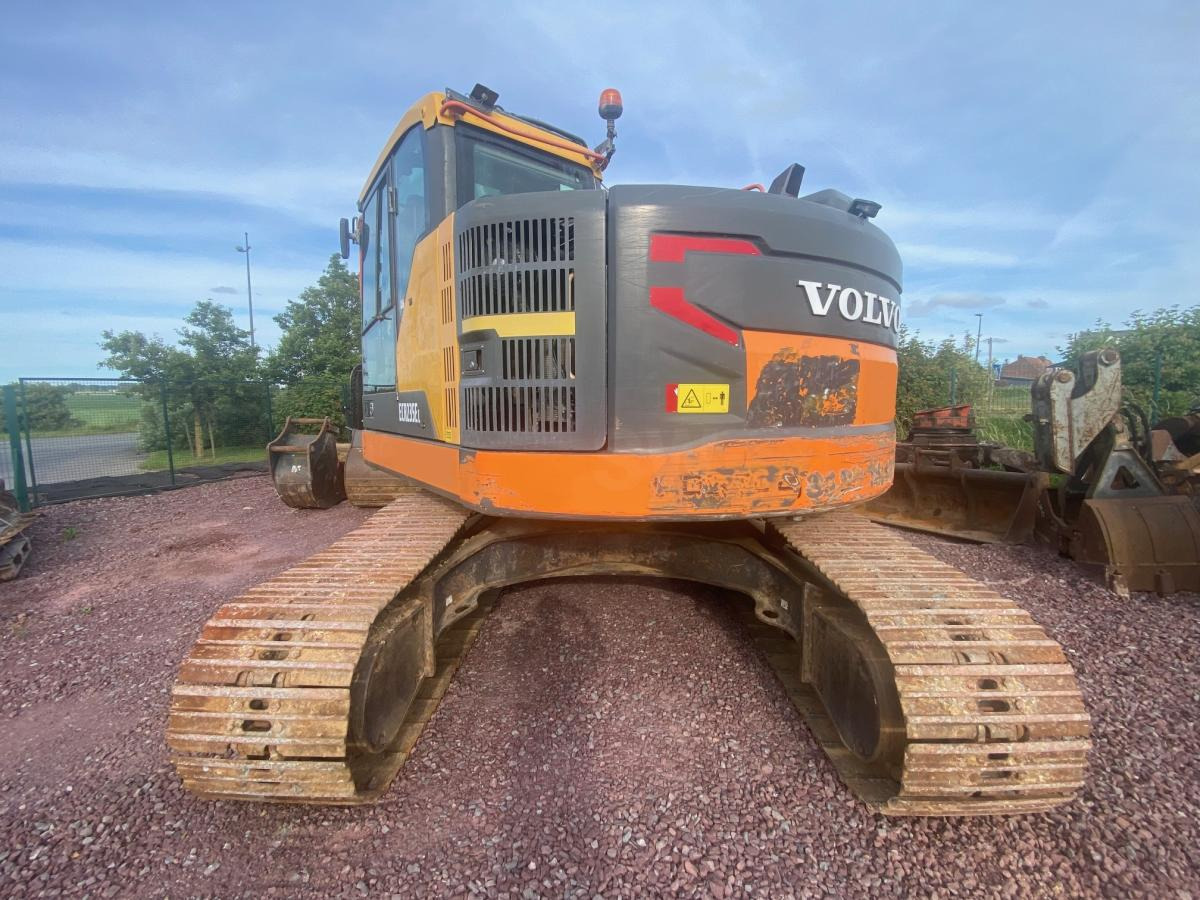 Volvo ECR 235EL - حفار زحاف: صورة 5 Volvo ECR 235EL - حفار زحاف: صورة 5