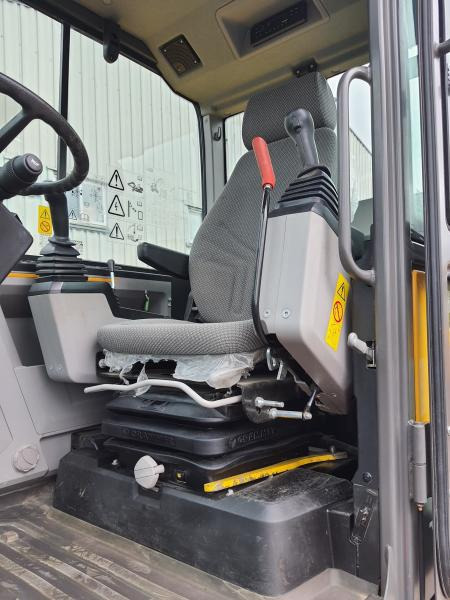 حفارة دولاب Volvo EW 60E: صورة 6