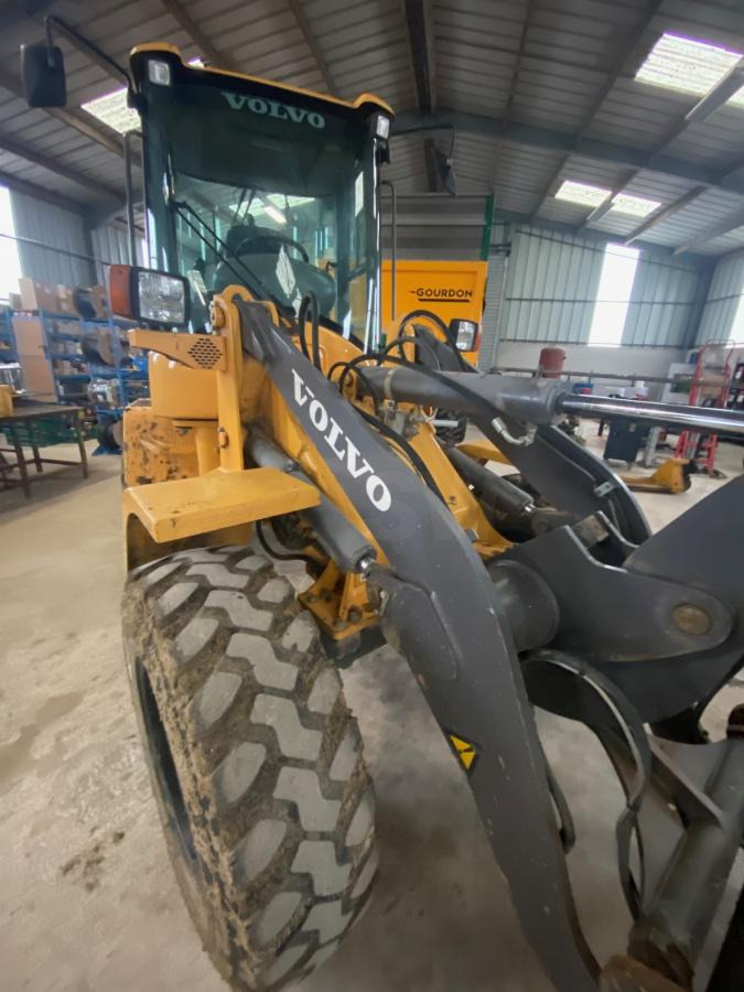 لودر مفصلي صغير Volvo L 30 B ZX: صورة 6