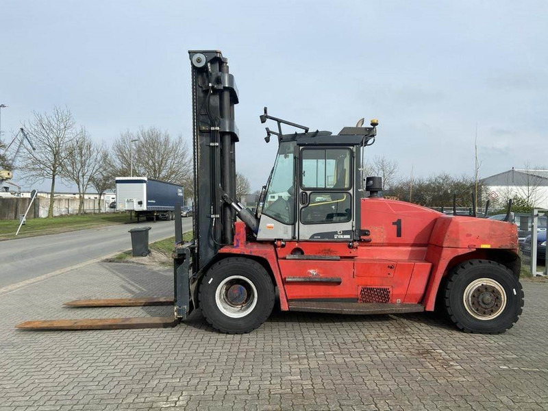 Kalmar DCE150-12 - رافعة شوكية ديزل: صورة 2 Kalmar DCE150-12 - رافعة شوكية ديزل: صورة 2