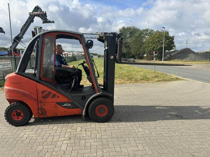 Linde H30D-02 - رافعة شوكية ديزل: صورة 4 Linde H30D-02 - رافعة شوكية ديزل: صورة 4