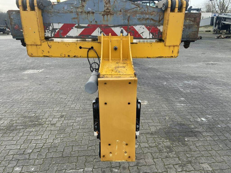 Seith Pipehandling Reachstacker 15036 - المعبِّئ المناول: صورة 3 Seith Pipehandling Reachstacker 15036 - المعبِّئ المناول: صورة 3