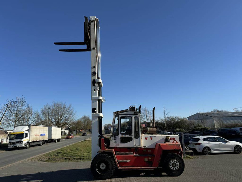 Svetruck 13.6-120-32 - رافعة شوكية ديزل: صورة 4 Svetruck 13.6-120-32 - رافعة شوكية ديزل: صورة 4