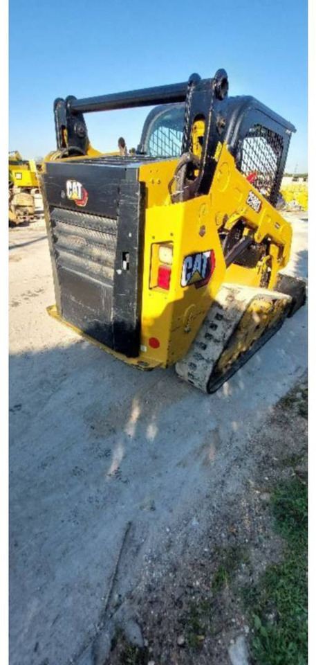 CAT 259D3 - اللودر المجنزر: صورة 2 CAT 259D3 - اللودر المجنزر: صورة 2