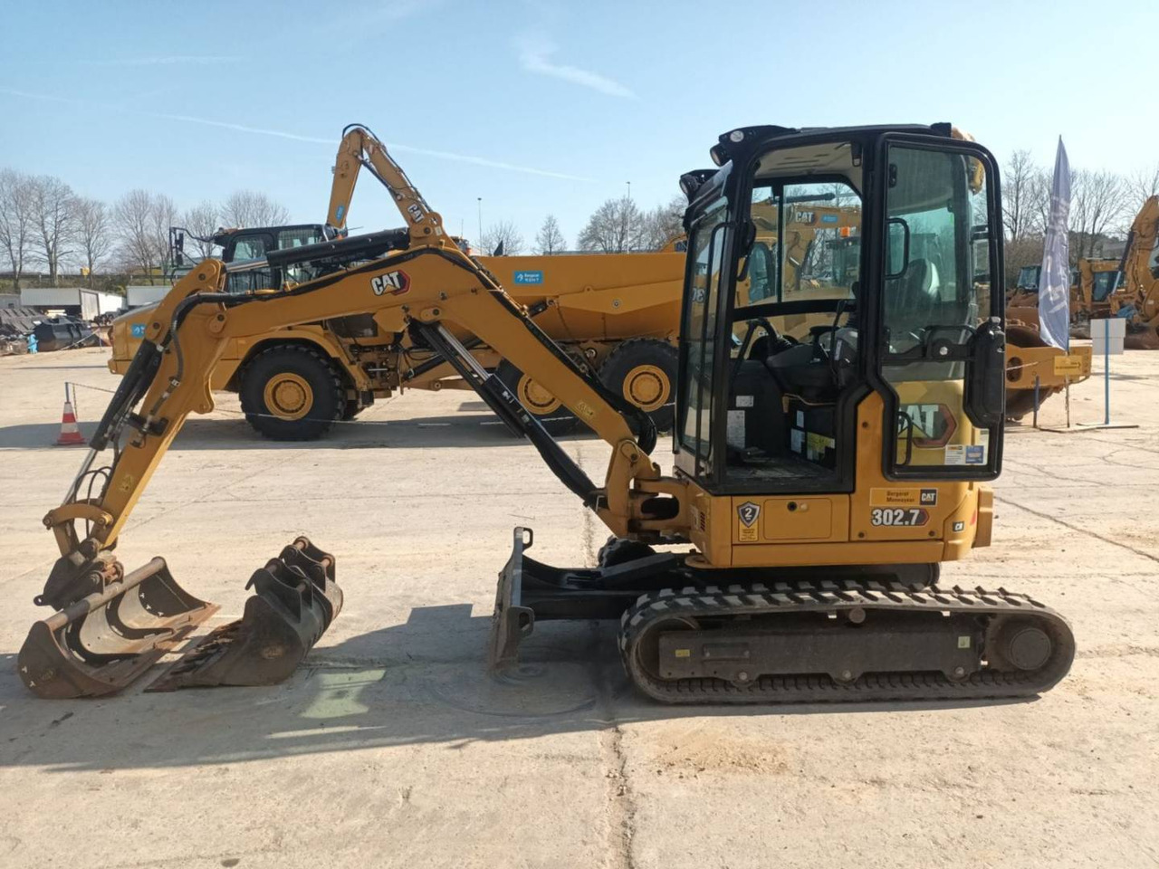 CAT 302.7 - حفار زحاف: صورة 4 CAT 302.7 - حفار زحاف: صورة 4