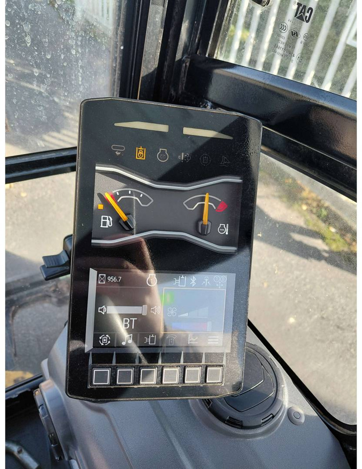 CAT 302 - حفار زحاف: صورة 5 CAT 302 - حفار زحاف: صورة 5