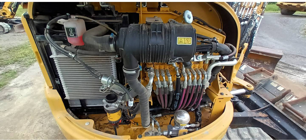 حفار زحاف CAT 303.5E CR: صورة 8