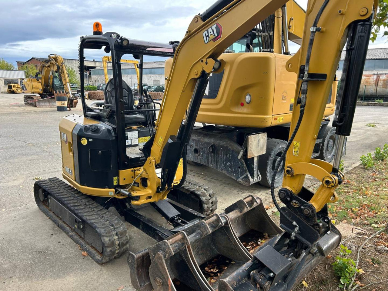 CAT 303.5 - حفار زحاف: صورة 2 CAT 303.5 - حفار زحاف: صورة 2