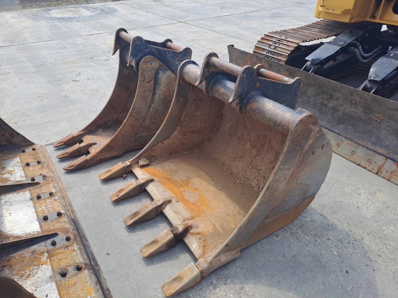 حفار زحاف CAT 315F: صورة 16