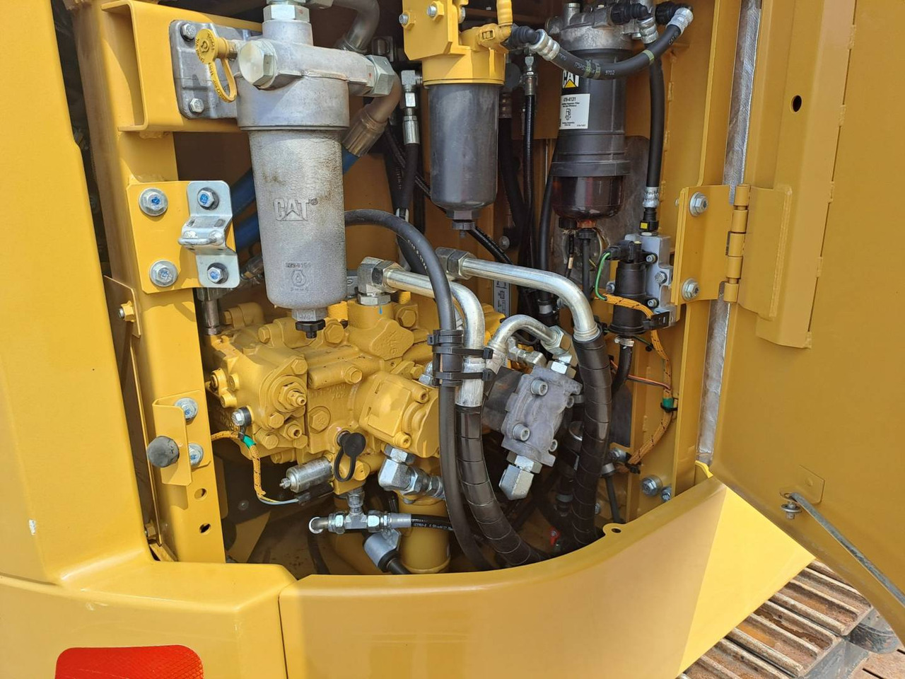 حفار زحاف CAT 315F: صورة 24