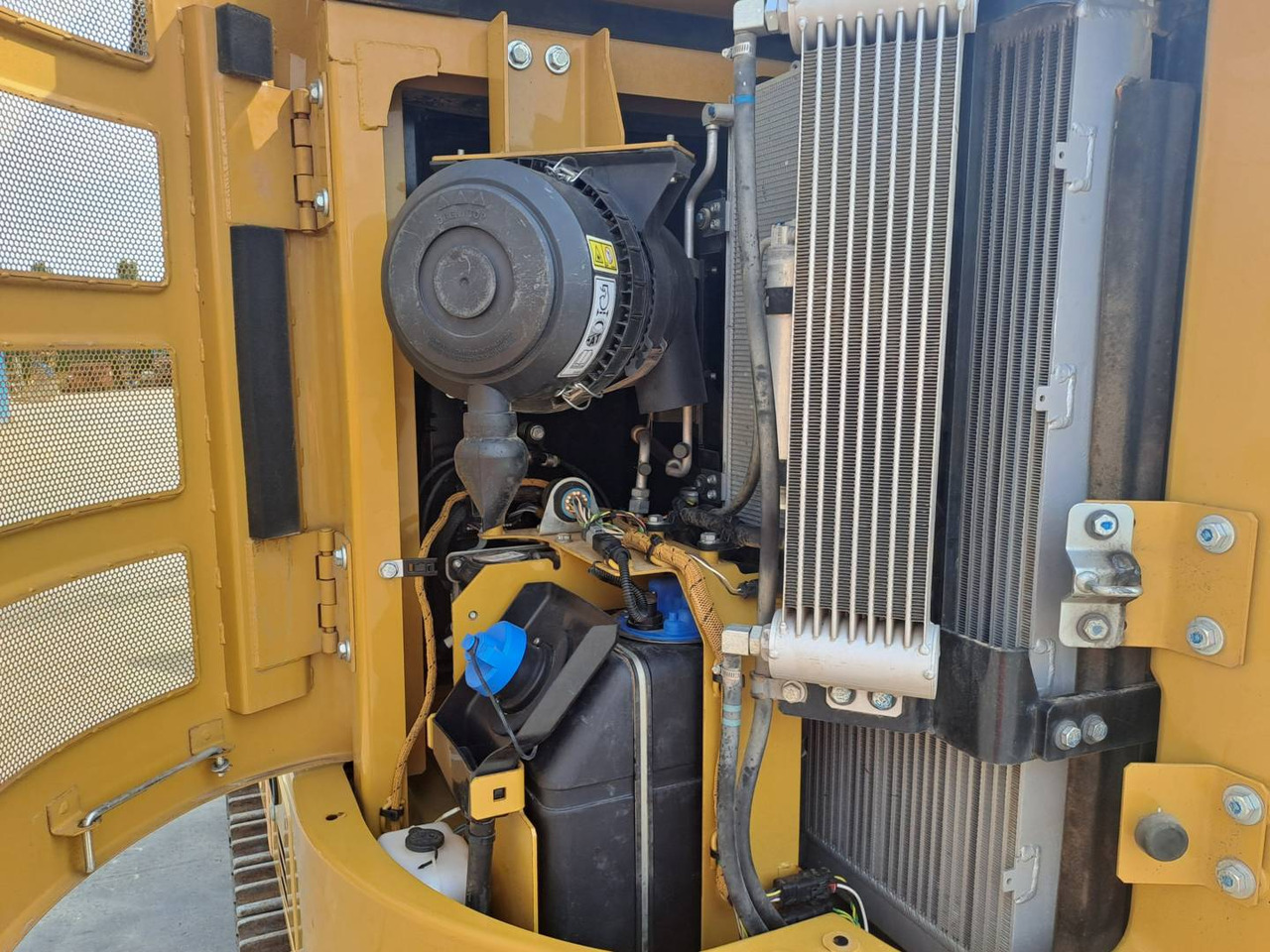 حفار زحاف CAT 315F: صورة 23
