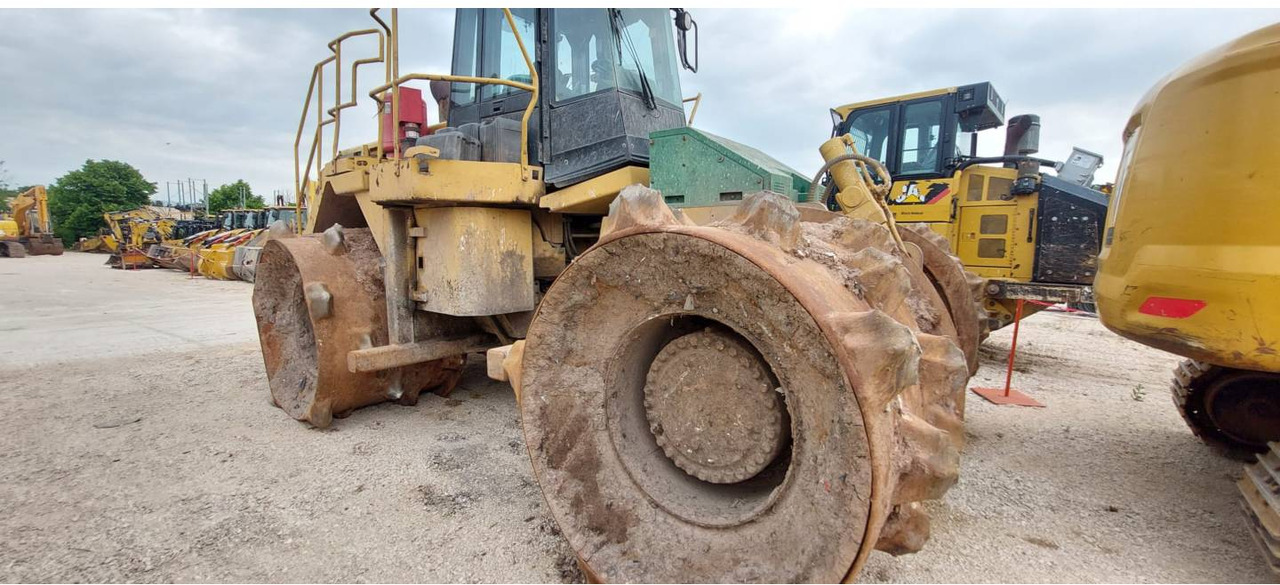 CAT 826G - جرافة: صورة 1 CAT 826G - جرافة: صورة 1