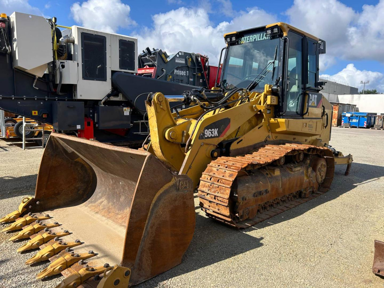 CAT 963K - اللودر المجنزر: صورة 1 CAT 963K - اللودر المجنزر: صورة 1