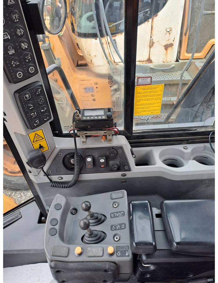 اللودر بعجل CAT 972K: صورة 7 اللودر بعجل CAT 972K: صورة 7