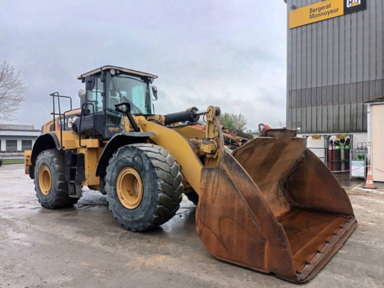 CAT 972M XE - اللودر بعجل: صورة 2 CAT 972M XE - اللودر بعجل: صورة 2
