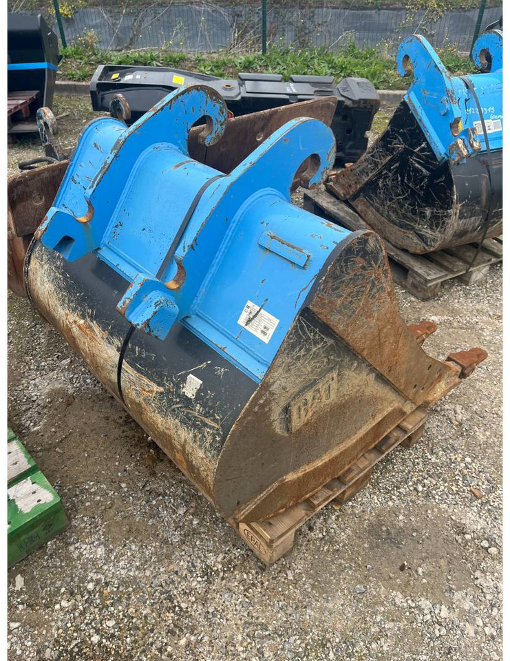 CAT CW20S/HD/1200MM/760L - بكت حفار: صورة 1 CAT CW20S/HD/1200MM/760L - بكت حفار: صورة 1