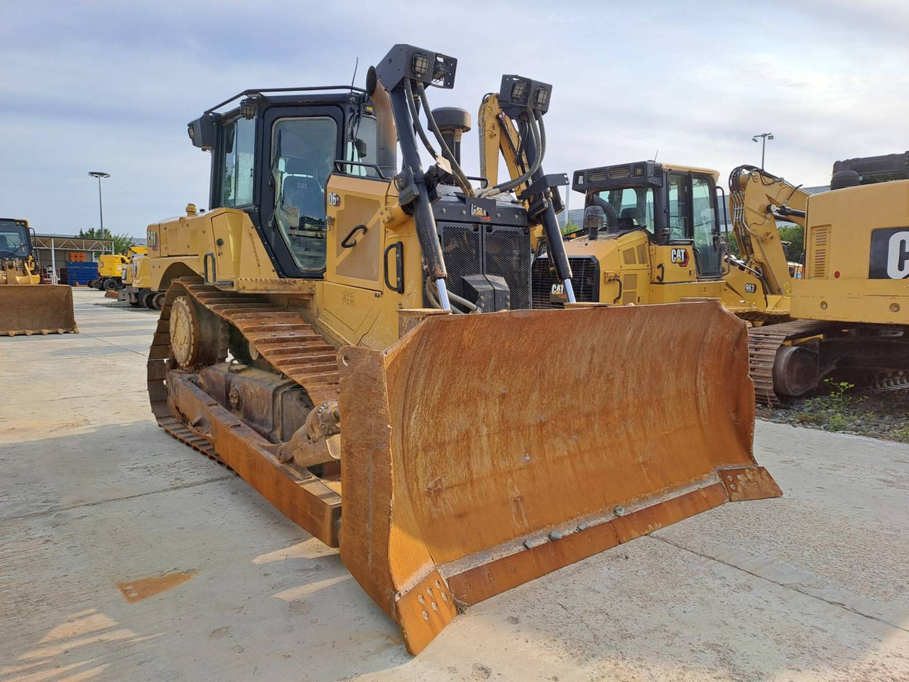 CAT D6 XE - جرافة: صورة 2 CAT D6 XE - جرافة: صورة 2