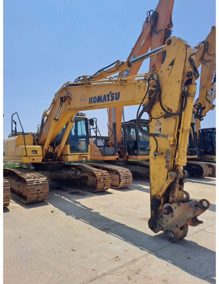 KOMATSU PC210LC - حفار زحاف: صورة 2 KOMATSU PC210LC - حفار زحاف: صورة 2