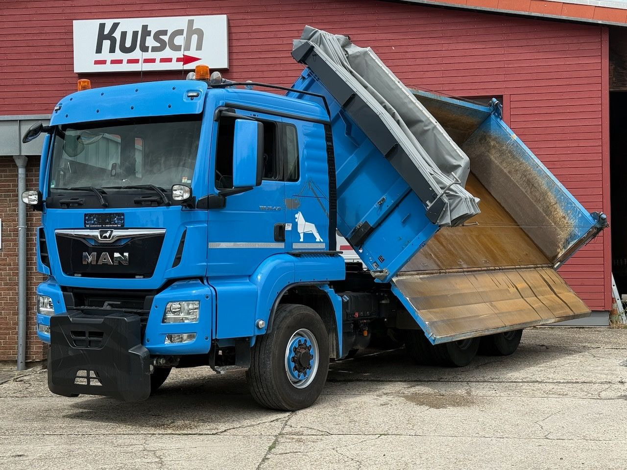 MAN TGS 26.470BL 6x6H, el. Plane, Bordm, Schneepl. - شاحنة قلاب: صورة 1 MAN TGS 26.470BL 6x6H, el. Plane, Bordm, Schneepl. - شاحنة قلاب: صورة 1