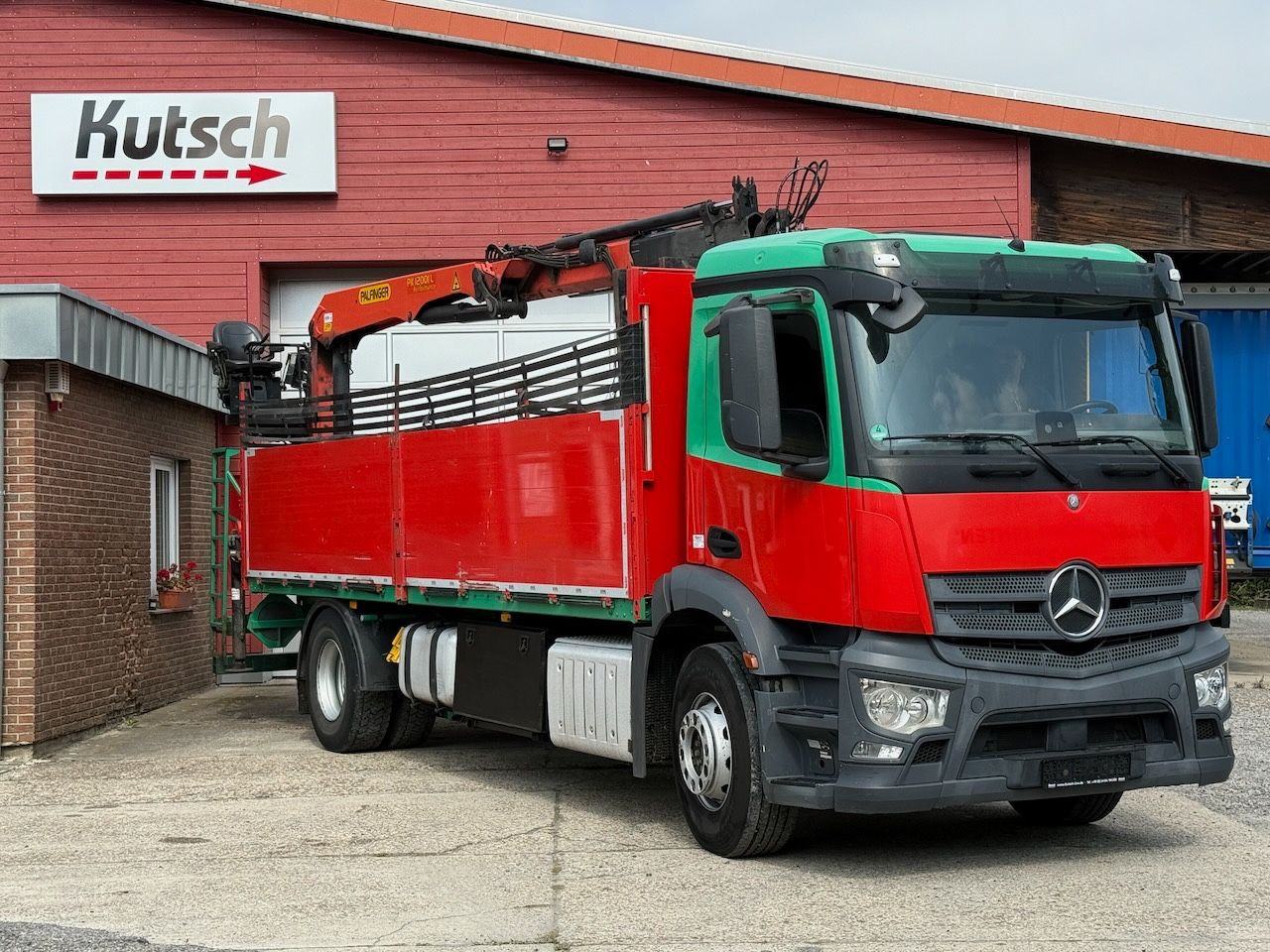 Mercedes-Benz Antos 1832L mit Palfinger PK 12001L Heckkran - شاحنات مسطحة, شاحنة كرين: صورة 2 Mercedes-Benz Antos 1832L mit Palfinger PK 12001L Heckkran - شاحنات مسطحة, شاحنة كرين: صورة 2