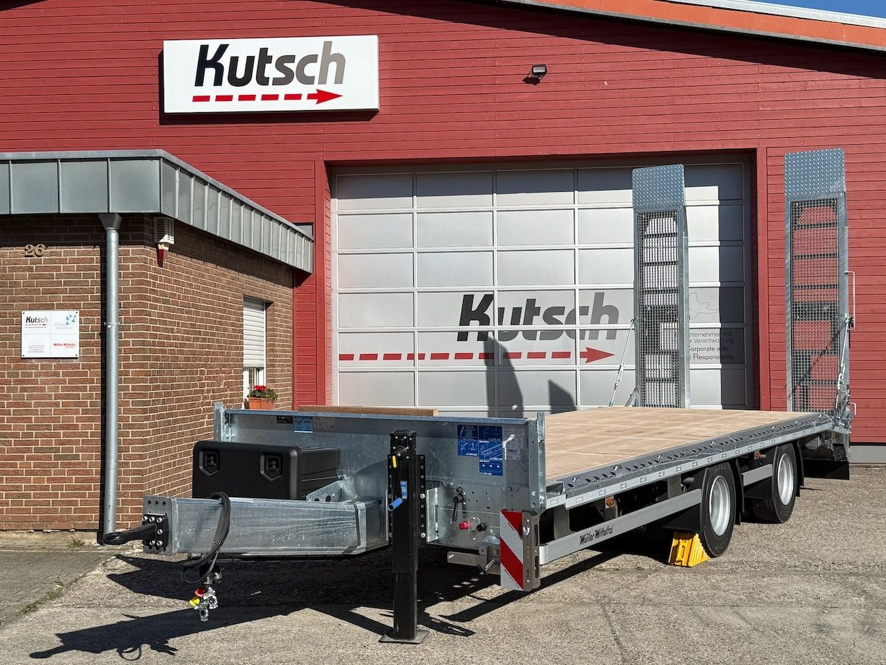Müller-Mitteltal ETÜ-TA-R 21 Tieflader 7m, luftgefedert, LED - مقطورات مسطحة: صورة 1 Müller-Mitteltal ETÜ-TA-R 21 Tieflader 7m, luftgefedert, LED - مقطورات مسطحة: صورة 1
