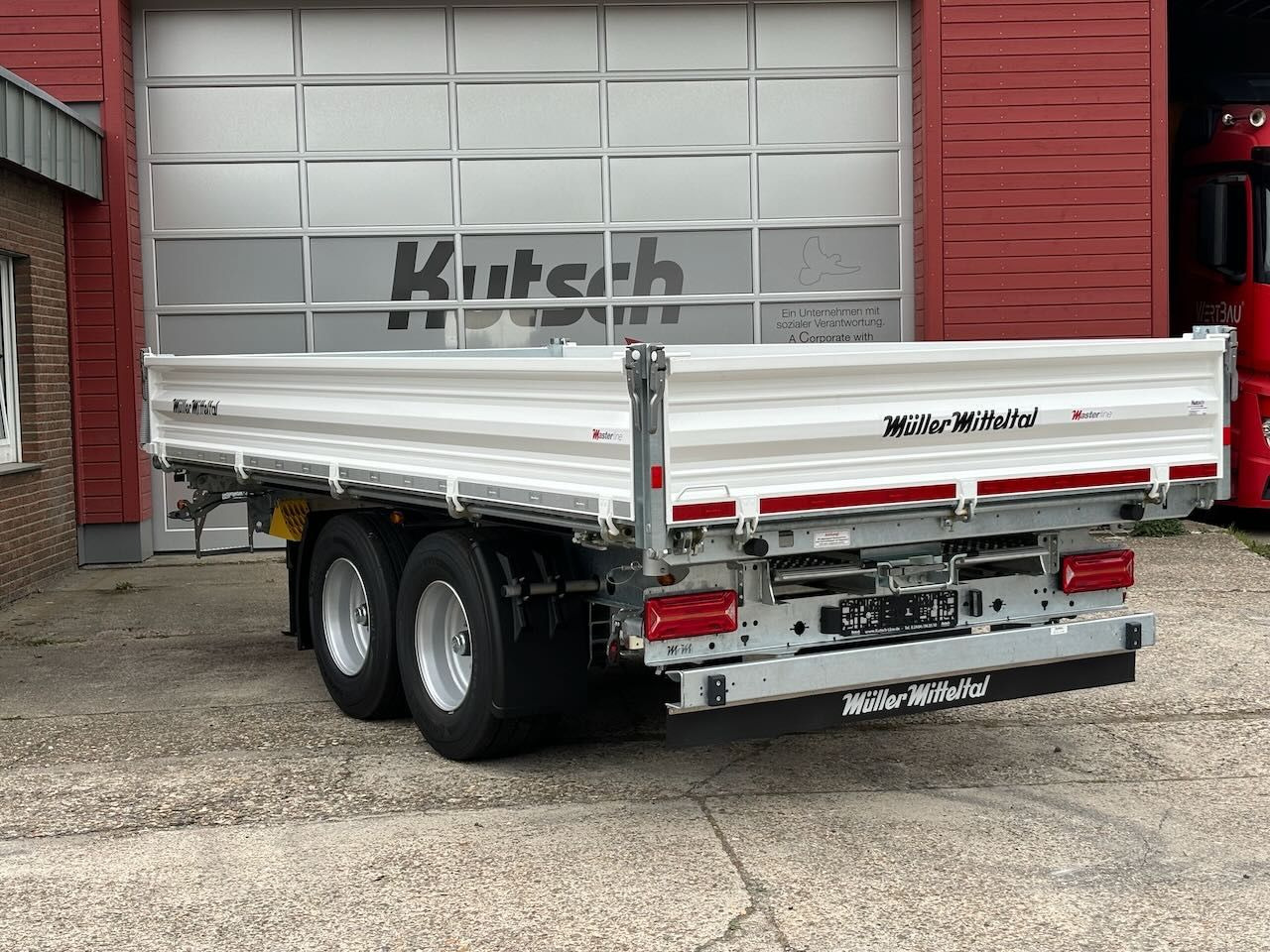 Müller-Mitteltal KA-TA-R 11,9/024 Breitreifen, Alu-Rampen, LED - مقطورة قلاب: صورة 4 Müller-Mitteltal KA-TA-R 11,9/024 Breitreifen, Alu-Rampen, LED - مقطورة قلاب: صورة 4