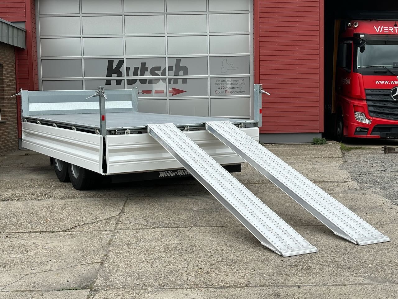 Müller-Mitteltal KA-TA-R 11,9/024 Breitreifen, Alu-Rampen, LED - مقطورة قلاب: صورة 1 Müller-Mitteltal KA-TA-R 11,9/024 Breitreifen, Alu-Rampen, LED - مقطورة قلاب: صورة 1