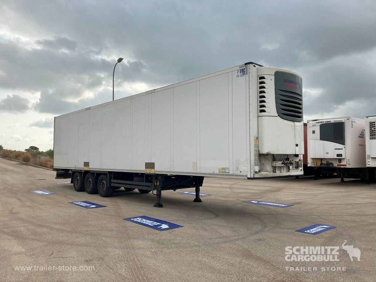 SCHMITZ Semiremolque Frigo Standard - نصف مقطورة متساوي الحرارة: صورة 2 SCHMITZ Semiremolque Frigo Standard - نصف مقطورة متساوي الحرارة: صورة 2
