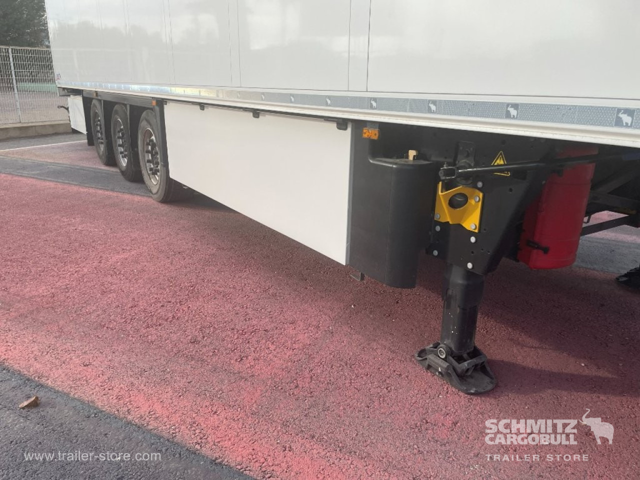 SCHMITZ Semiremolque Frigo Standard - نصف مقطورة متساوي الحرارة: صورة 3 SCHMITZ Semiremolque Frigo Standard - نصف مقطورة متساوي الحرارة: صورة 3