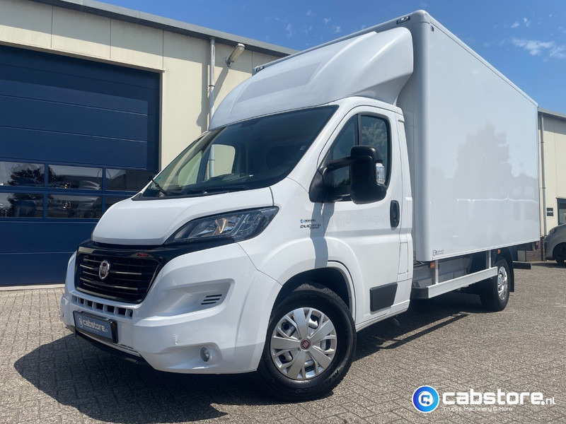 Fiat Ducato 2.3 Multijet 160 Pk Euro 6 - Bouwjaar 2021 - Handgeschakeld 6 speed - Airco - 3 zitplaatsen - Laadklep - شاحنة مقفلة: صورة 2 Fiat Ducato 2.3 Multijet 160 Pk Euro 6 - Bouwjaar 2021 - Handgeschakeld 6 speed - Airco - 3 zitplaatsen - Laadklep - شاحنة مقفلة: صورة 2