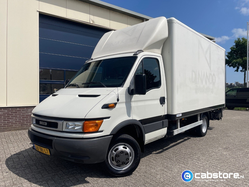 Iveco 40C 40C12 EURO 3 4x2 Bakwagen Euro 3 - Bouwjaar 2003 - APK tot 10-05-2026 -Handgeschakelde versnellingsbak - شاحنة مغلقة الصندوق: صورة 2 Iveco 40C 40C12 EURO 3 4x2 Bakwagen Euro 3 - Bouwjaar 2003 - APK tot 10-05-2026 -Handgeschakelde versnellingsbak - شاحنة مغلقة الصندوق: صورة 2