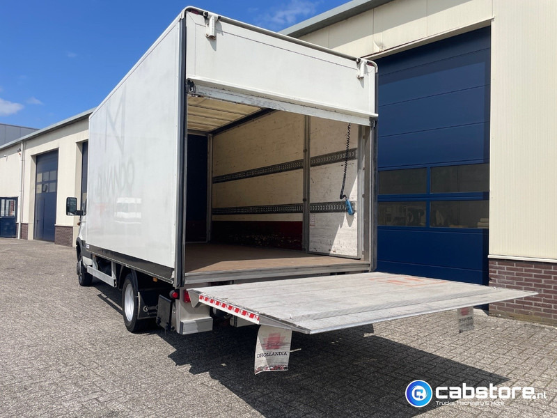 Iveco 40C12 Daily 4x2 Bakwagen Euro 3 - Bouwjaar 2003 - APK tot 10-05-2026 -Handgeschakelde versnellingsbak - شاحنة مغلقة الصندوق: صورة 4 Iveco 40C12 Daily 4x2 Bakwagen Euro 3 - Bouwjaar 2003 - APK tot 10-05-2026 -Handgeschakelde versnellingsbak - شاحنة مغلقة الصندوق: صورة 4
