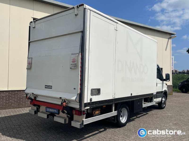 Iveco 40C12 Daily 4x2 Bakwagen Euro 3 - Bouwjaar 2003 - APK tot 10-05-2026 -Handgeschakelde versnellingsbak - شاحنة مغلقة الصندوق: صورة 3 Iveco 40C12 Daily 4x2 Bakwagen Euro 3 - Bouwjaar 2003 - APK tot 10-05-2026 -Handgeschakelde versnellingsbak - شاحنة مغلقة الصندوق: صورة 3