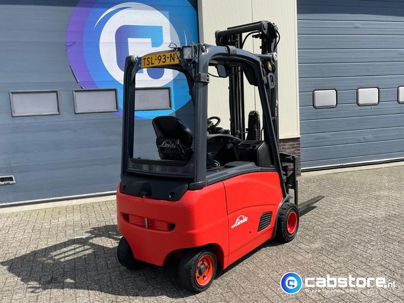 Linde E18PH-01 Elektrische hef truck - Electric Forklift - Year 2011- Side shift - Vorkverstelling - رافعة شوكية: صورة 3 Linde E18PH-01 Elektrische hef truck - Electric Forklift - Year 2011- Side shift - Vorkverstelling - رافعة شوكية: صورة 3