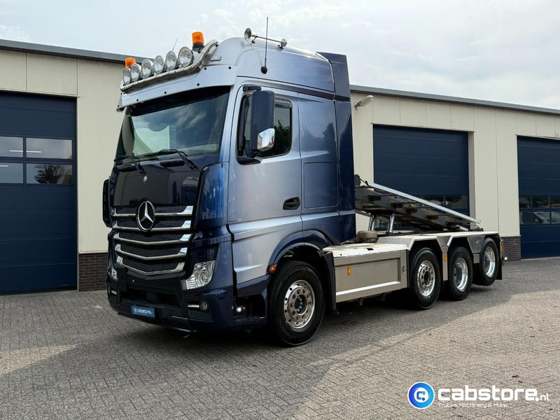Mercedes-Benz ACTROS 3663 Euro 6 - 8x2 - RETARDER - Bouwjaar 09-2017 - 30 Ton's Container Kabelsysteem - Km 476.892 - Good condition - شاحنة - نظام الكابلات: صورة 2 Mercedes-Benz ACTROS 3663 Euro 6 - 8x2 - RETARDER - Bouwjaar 09-2017 - 30 Ton's Container Kabelsysteem - Km 476.892 - Good condition - شاحنة - نظام الكابلات: صورة 2