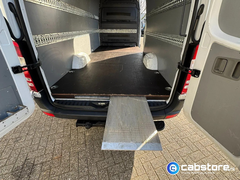 Mercedes-Benz Sprinter 316 CDI L3/H2 316 CDI Euro 5 - L3/H2 - Automaat - Geïntegreerde rijplaten in vloer - Bearlock - Year 2015 - Nieuwe banden - فان: صورة 5 Mercedes-Benz Sprinter 316 CDI L3/H2 316 CDI Euro 5 - L3/H2 - Automaat - Geïntegreerde rijplaten in vloer - Bearlock - Year 2015 - Nieuwe banden - فان: صورة 5