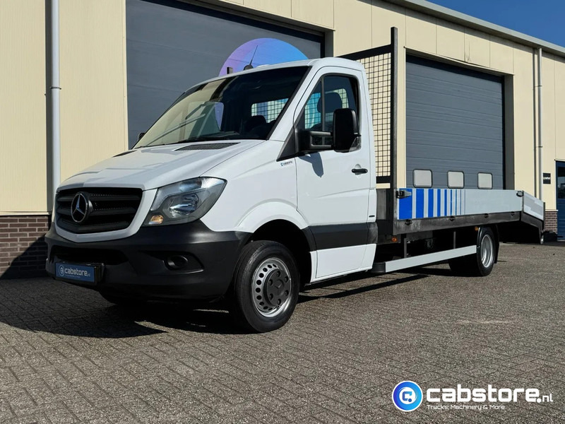 Mercedes-Benz Sprinter 516 CDI 2.2 163 Pk Euro 6 - Oprijwagen - Trekhaak - Year 2017 - شاحنة التوصيل: صورة 2 Mercedes-Benz Sprinter 516 CDI 2.2 163 Pk Euro 6 - Oprijwagen - Trekhaak - Year 2017 - شاحنة التوصيل: صورة 2