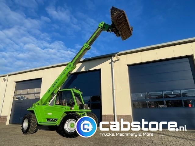 Merlo P25 9EVS Starre Verreiker - Bouwjaar 1994 - Urenstand tacho 8171 - Laadschop + palletvorken - 4x4x4 - Perkins Diesel - رافعة تلسكوبية: صورة 5 Merlo P25 9EVS Starre Verreiker - Bouwjaar 1994 - Urenstand tacho 8171 - Laadschop + palletvorken - 4x4x4 - Perkins Diesel - رافعة تلسكوبية: صورة 5